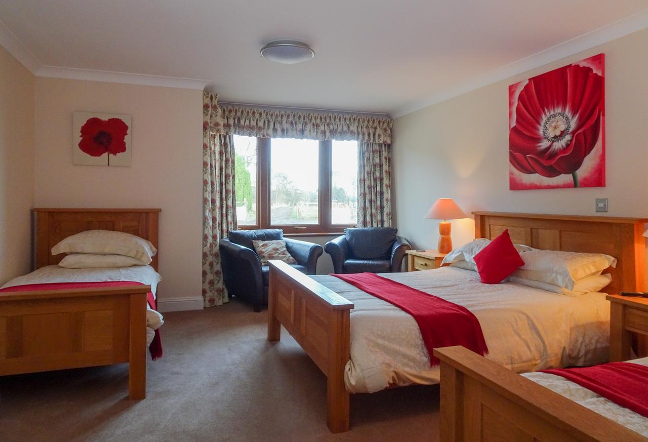Peggyslea Farm B&B Nine Mile Burn Екстер'єр фото