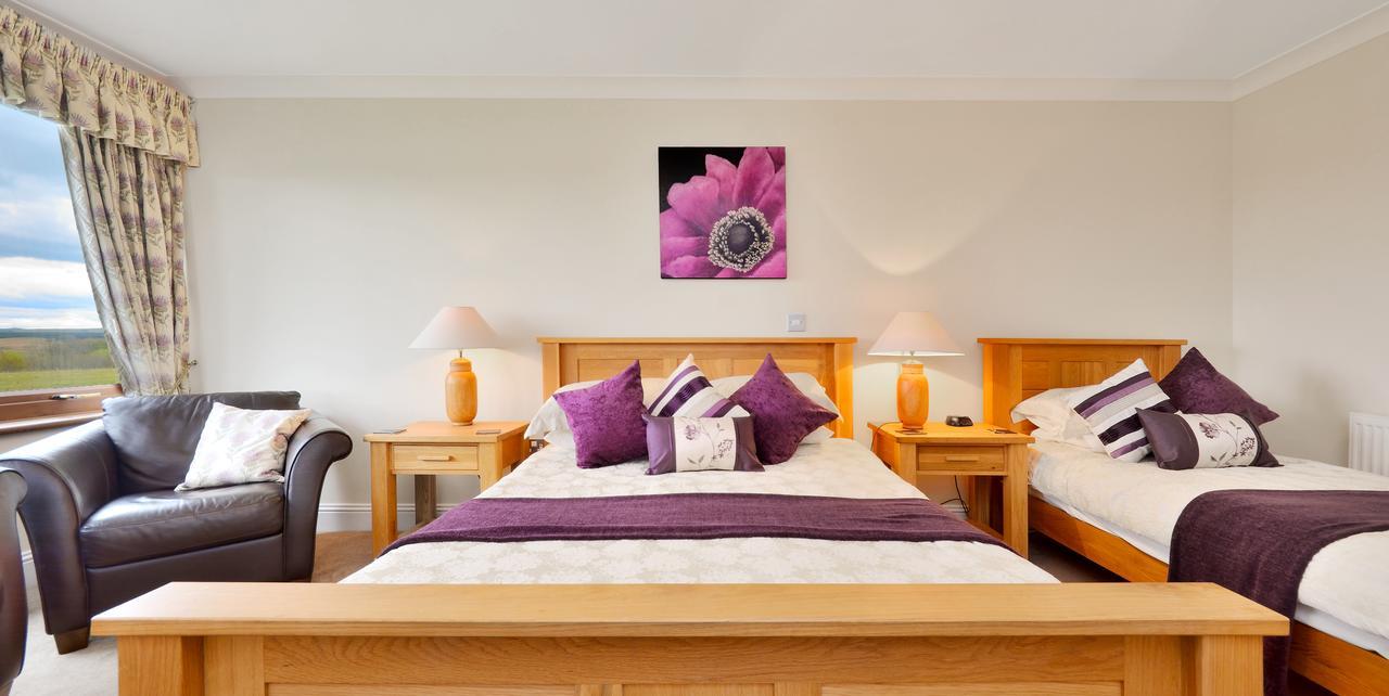 Peggyslea Farm B&B Nine Mile Burn Екстер'єр фото